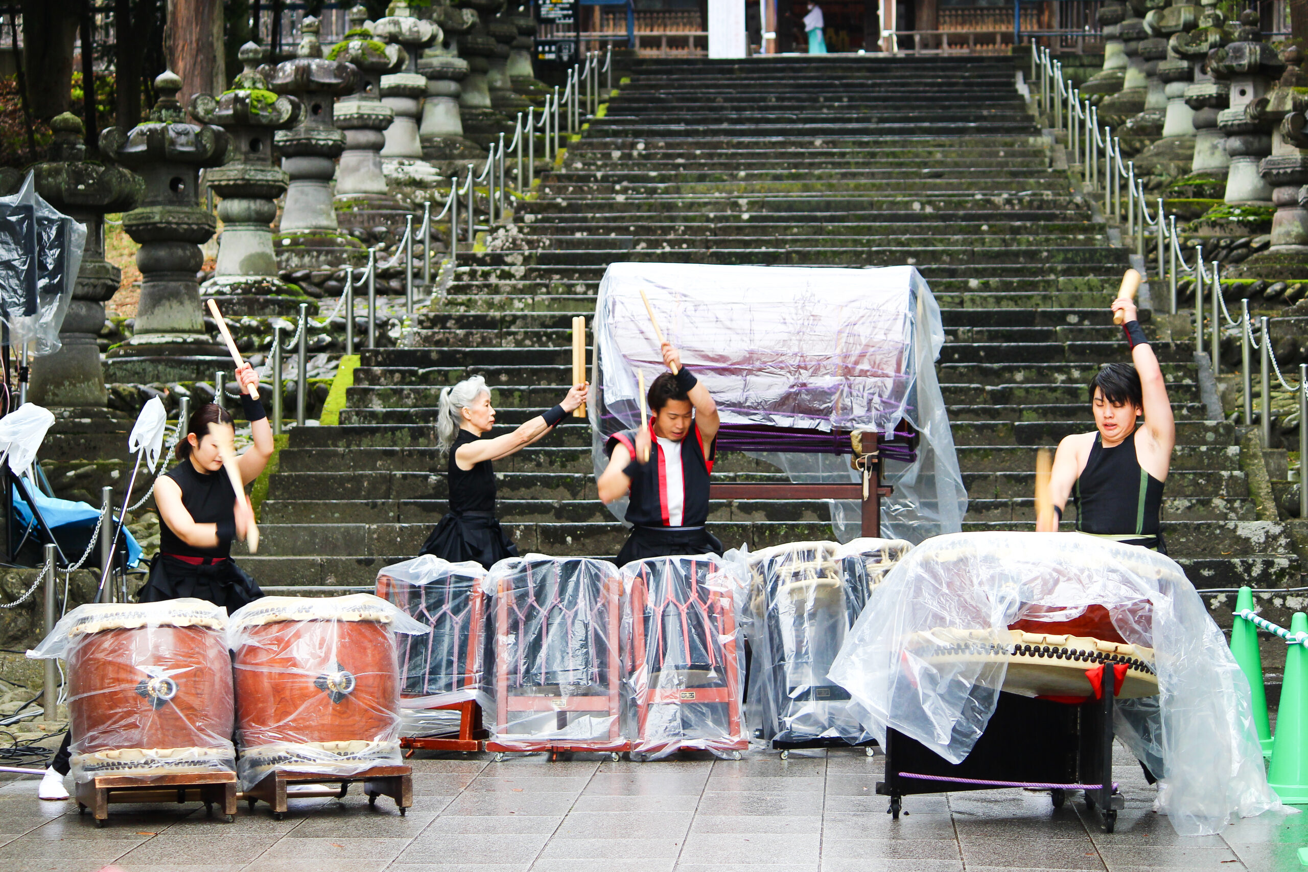 「お宮秋まつり」秋晴れにハーモニーが美しい｜観光経済新聞