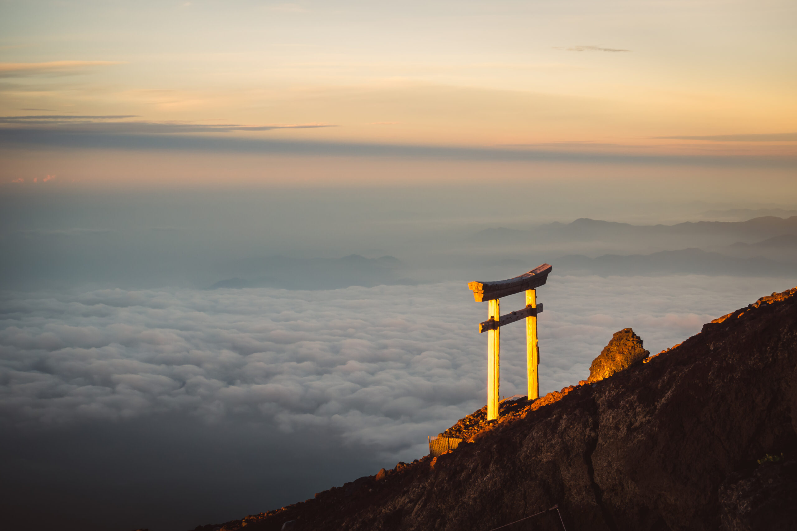 山開き・開山祭とは？2022年の富士山はいつ？「富士塚」にも山開きがある！？