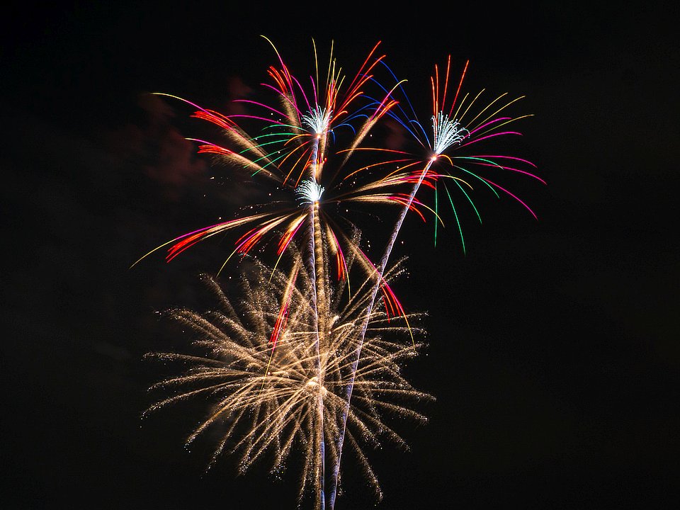 謎解きゲーム！シークレット花火はいつどこで打ち上がる？横浜スパークリングナイト