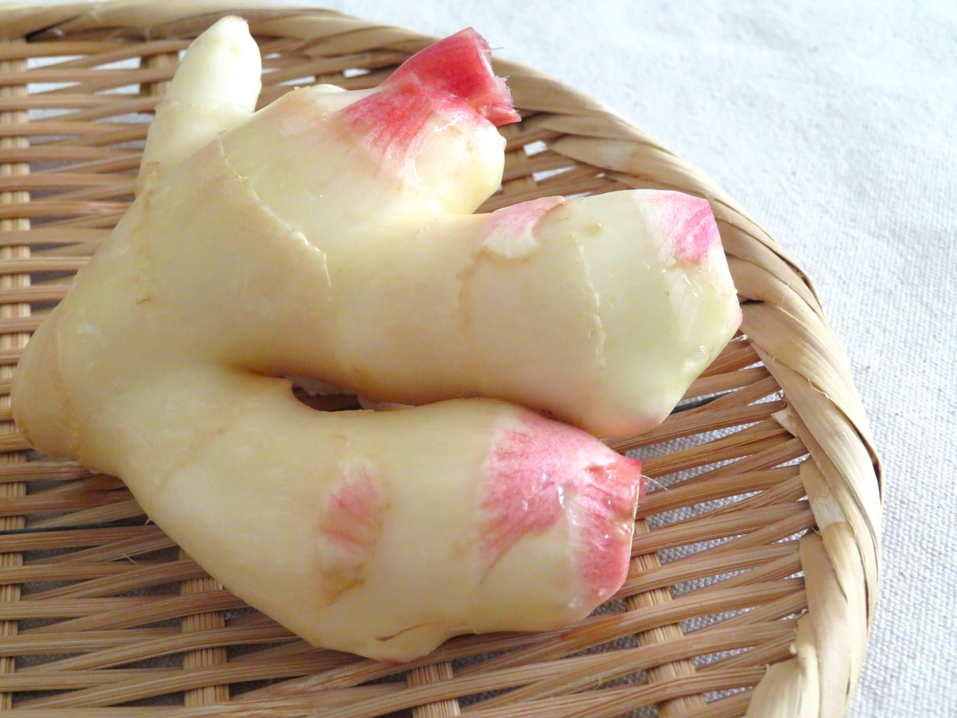 生姜パワーで梅雨を吹き飛ばせ！最強食材「生姜」の効能やレシピをご紹介