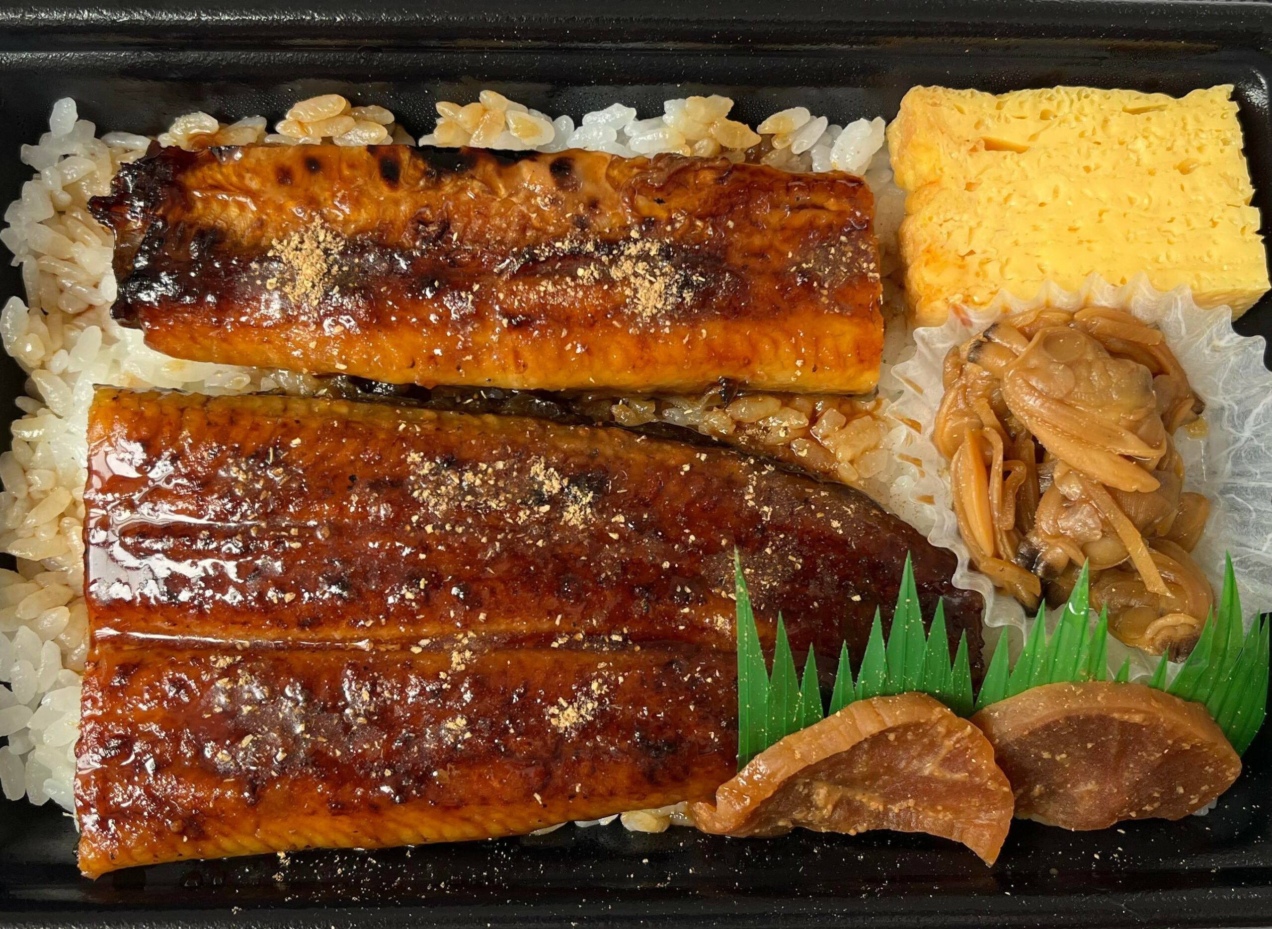 2022年セブンイレブンの土用の丑の日｜うなぎ蒲焼重を実食！味は？コスパは？実食レポ