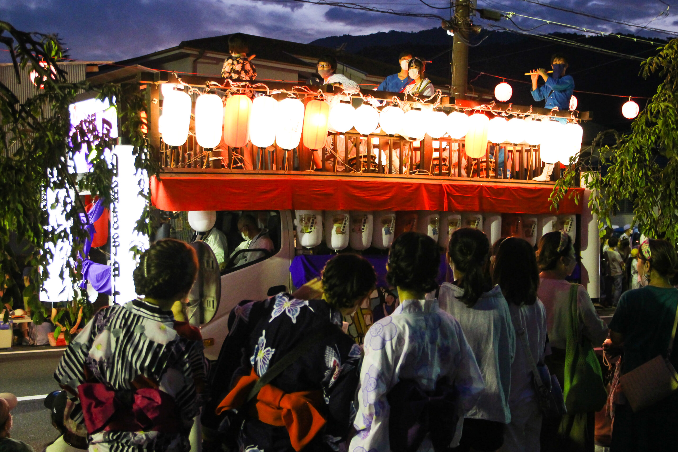 湯河原やっさまつりが3年ぶり開催！花車パレード、フィナーレに花火大会も