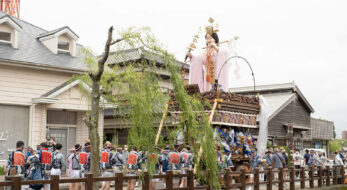 千葉県香取市の「佐原の大祭」は夏もすごい！10の山車が勇壮な「のの字廻し」を披露！