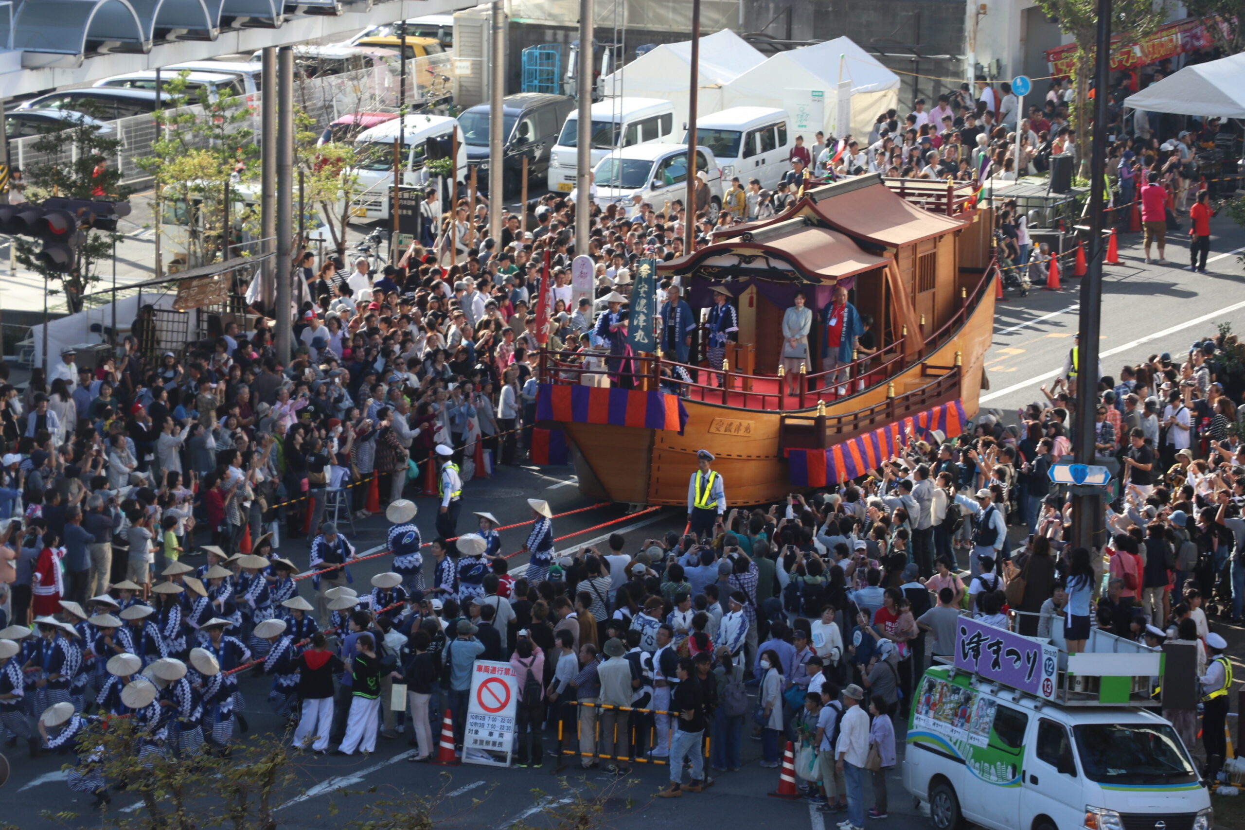 三重県津市で巨大な和船山車、唐人も踊る！2023年「津まつり」は10月6日から！見どころを徹底予習！