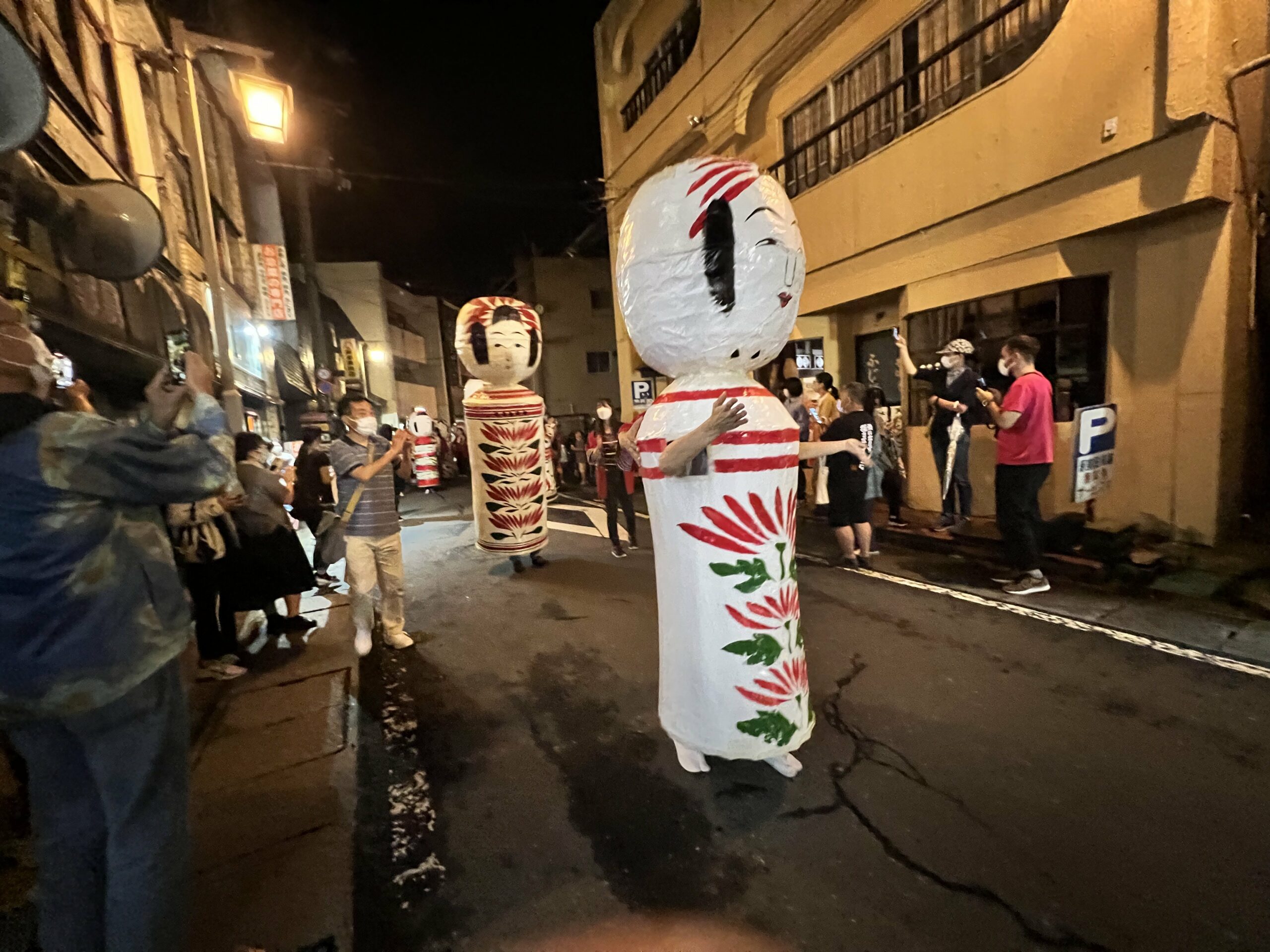 全脳がこけしにハックされる、鳴子のこけし祭りがシュール過ぎた件