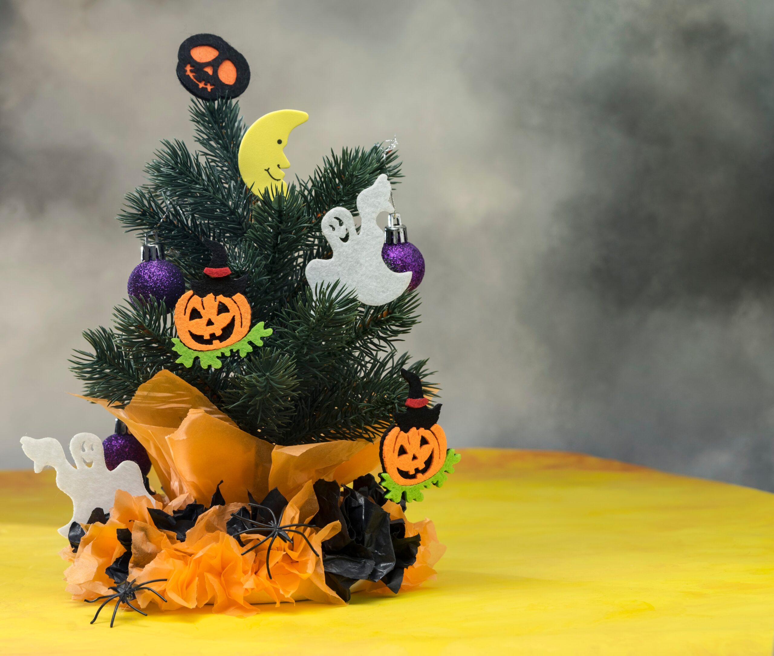 ツリーはクリスマスだけじゃない！ハロウィンにも楽しめる“ハロウィンツリー”って何？