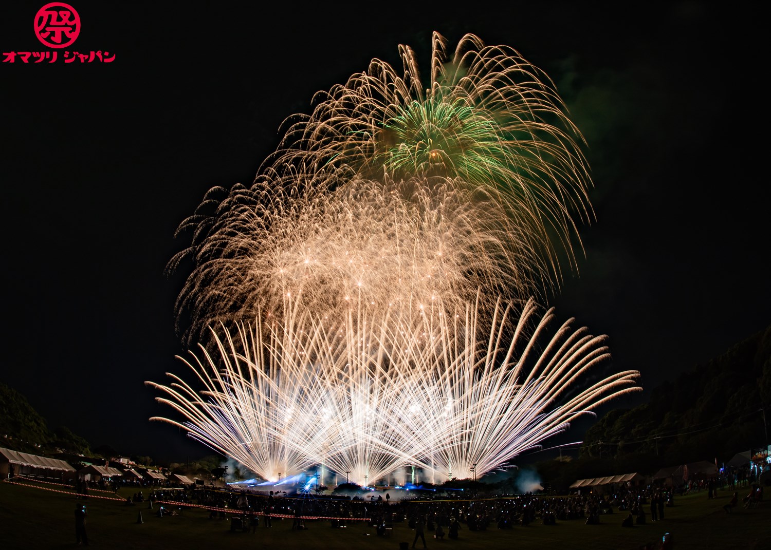 ふくつ花火アートイリュージョン「音楽にシンクロするレーザーと花火」フォトレポート（福岡）