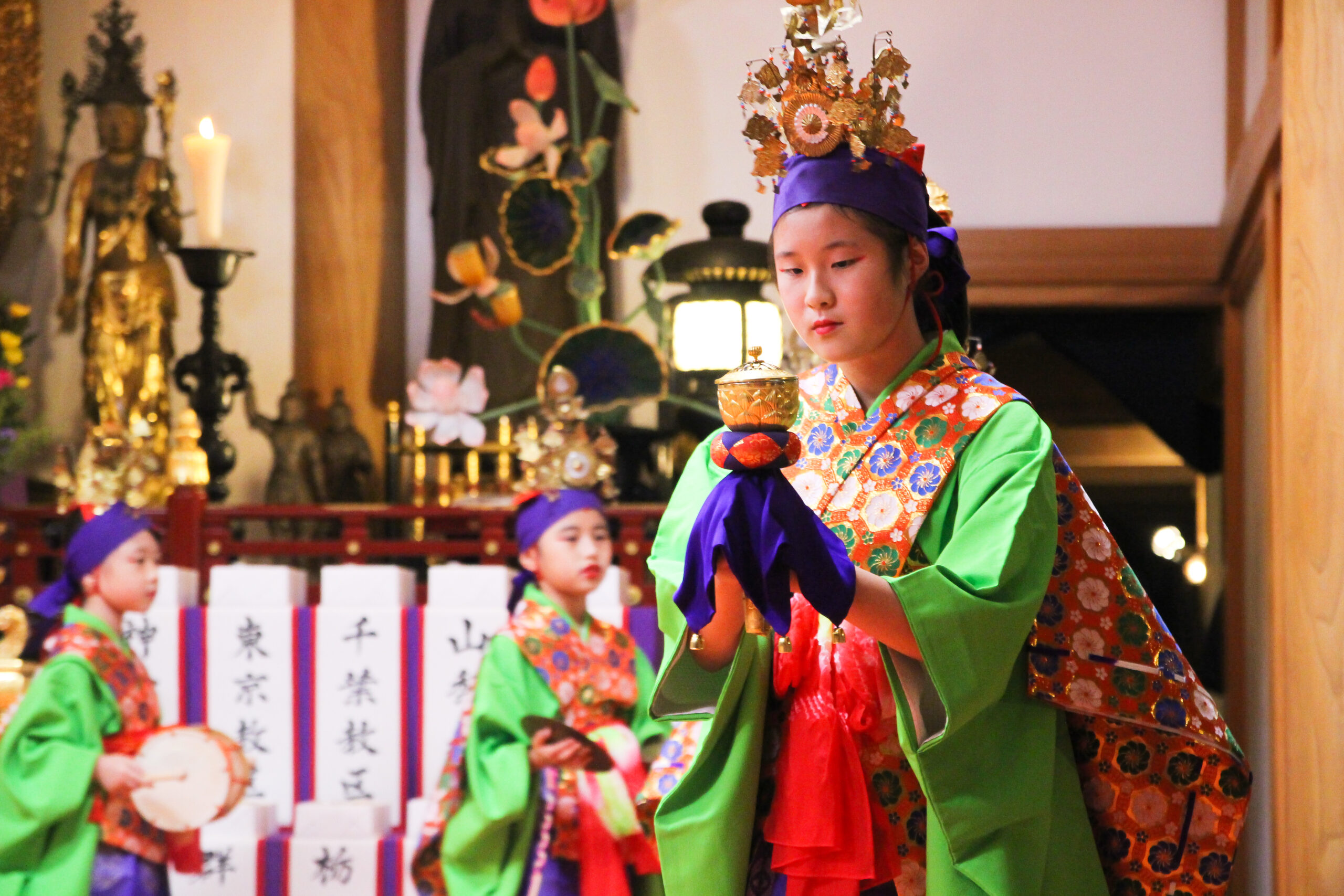 光明寺十夜法要は練行列、稚児舞が見どころ！境内には露店が並び特別拝観も