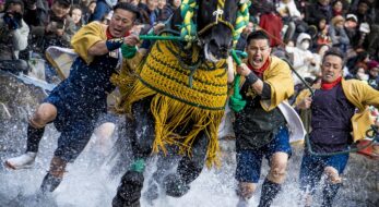熊本県八代市の世界遺産がスゴい！「八代妙見祭」の荒ぶる馬、絢爛な笠鉾など見どころ徹底解説！