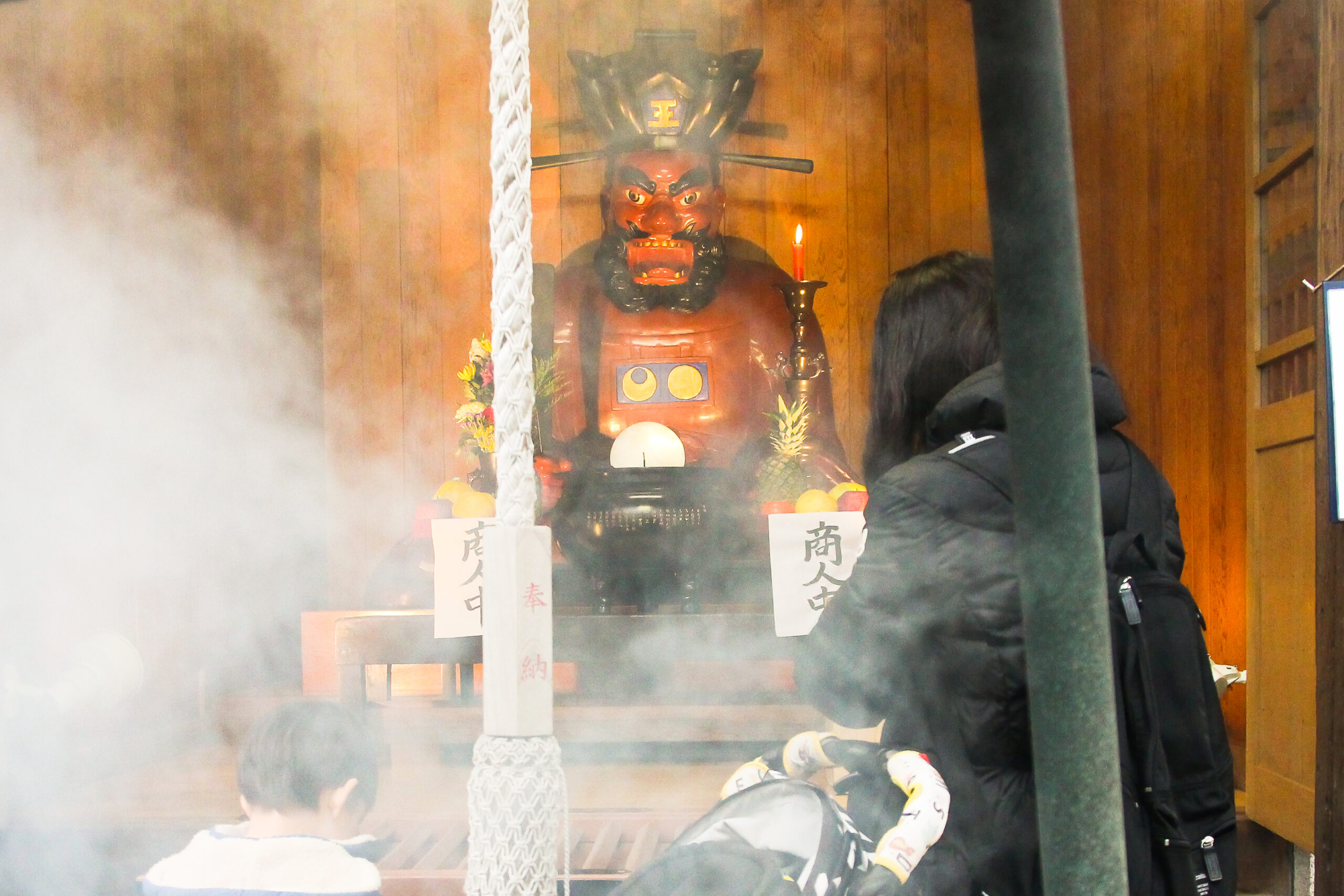 勝専寺閻魔開きが北千住で開催！初閻魔の日に露店が立ち並ぶ正月の風物詩