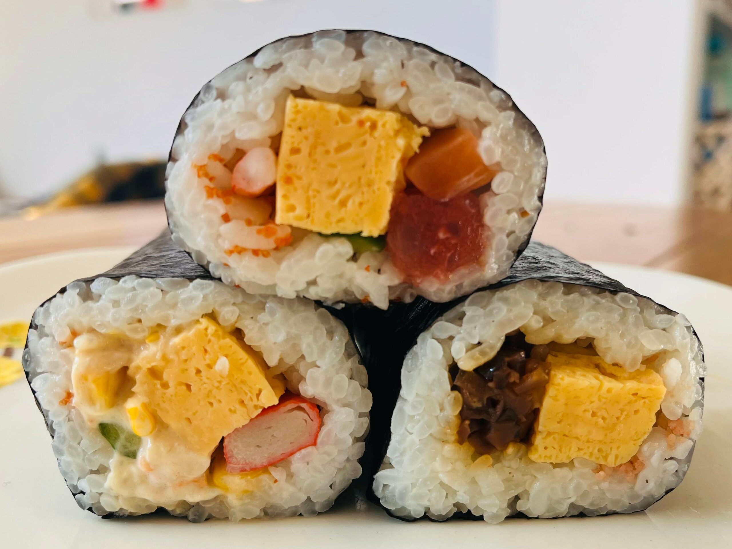 コンビニの恵方巻を食べてみた！お得なローソンの恵方巻セットの味は？実食レポ-2023年