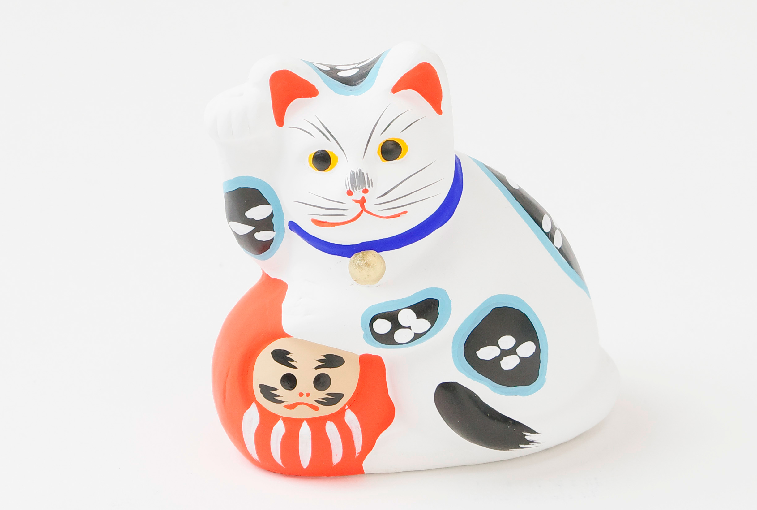 2024年「猫の日」に！カワイすぎて福も招いてくれる「猫の縁起物」7選！