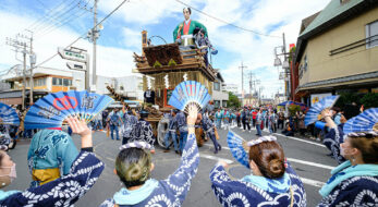 千葉県香取市「佐原の大祭」は秋もスゴい！諏訪神社秋祭りで日本三大囃子に大人形山車を堪能！