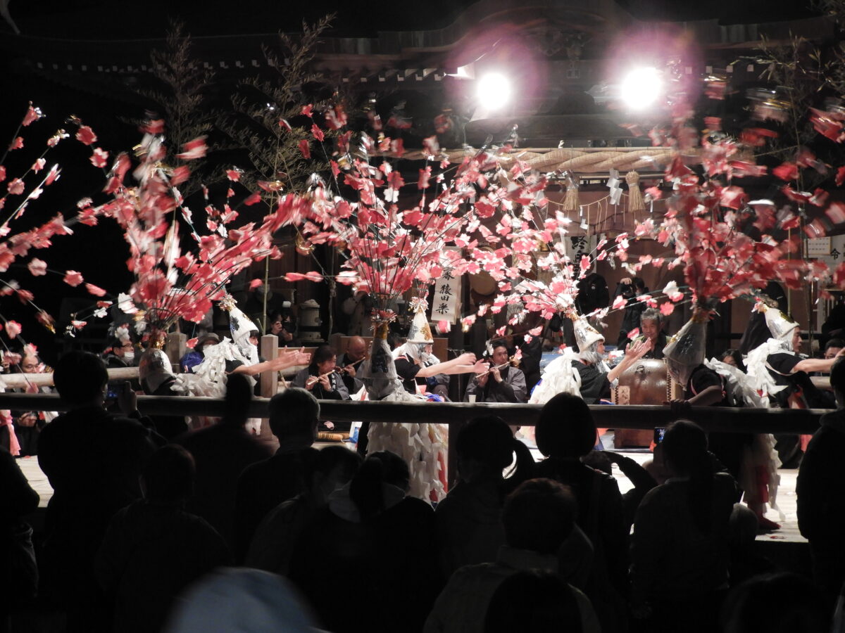 藤守の田遊びとは？約1000年伝わる厳かな舞を一目見に行ってみよう！