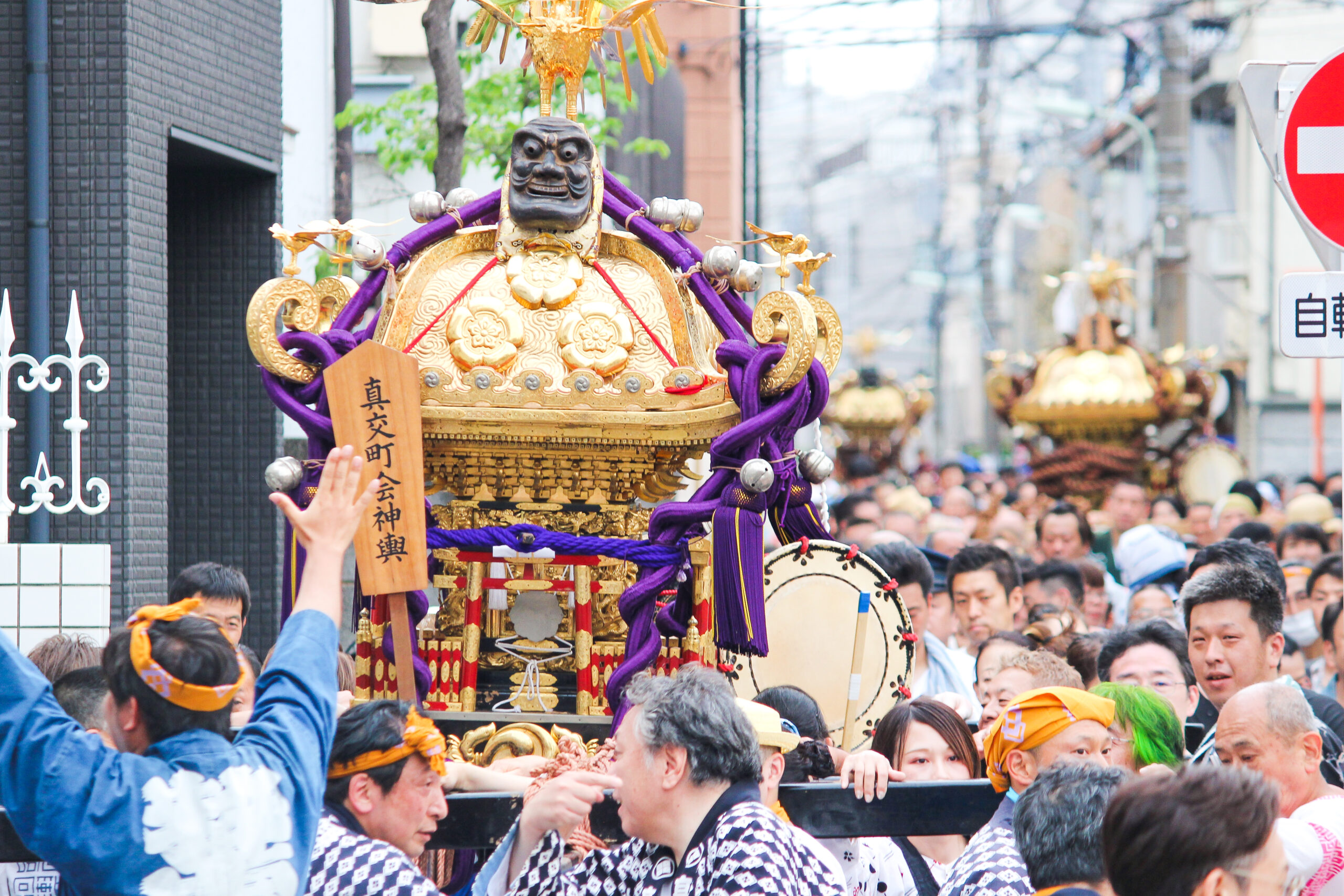 荏原神社天王祭で4年ぶりに練り歩くお神輿！城南担ぎが品川宿を盛り上げる