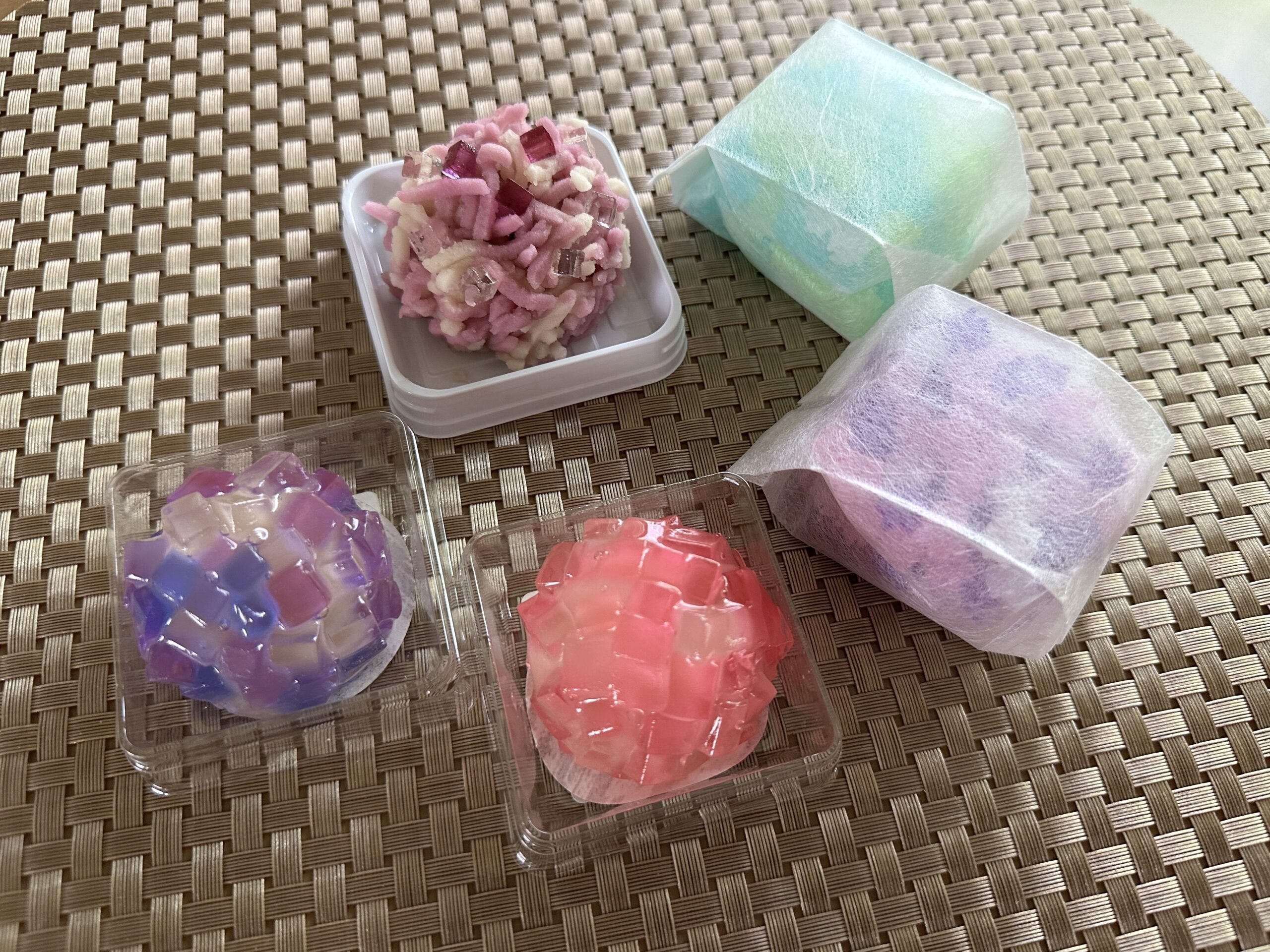 可愛すぎる！「紫陽花の和菓子」とらや・鈴懸・豊島屋 オススメ3選