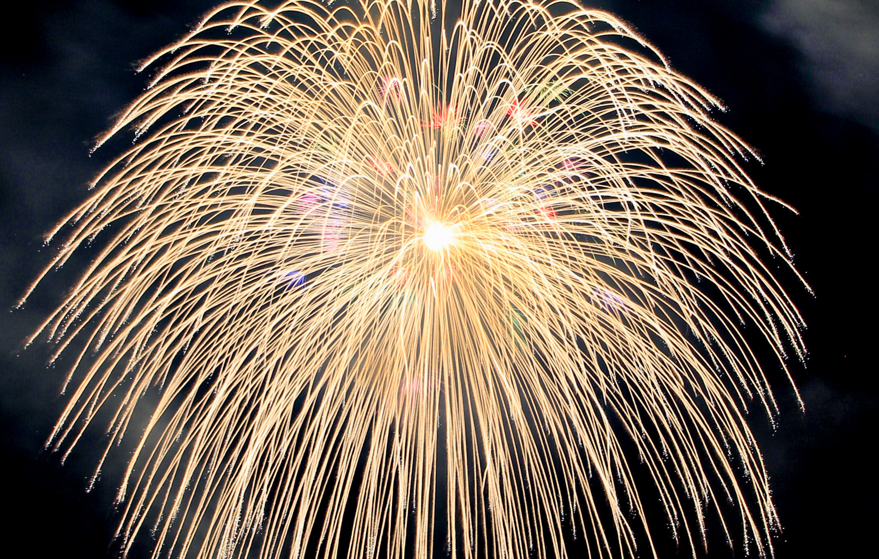 県内最大の正三尺玉に歓喜の声！富山・滑川「ふるさと龍宮まつり海上花火大会」