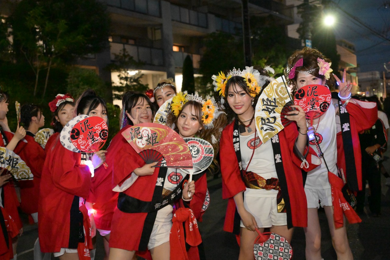 お祭り美女図鑑（大阪・平野郷夏祭り）その1 だんじりギャルの笑顔満開 　