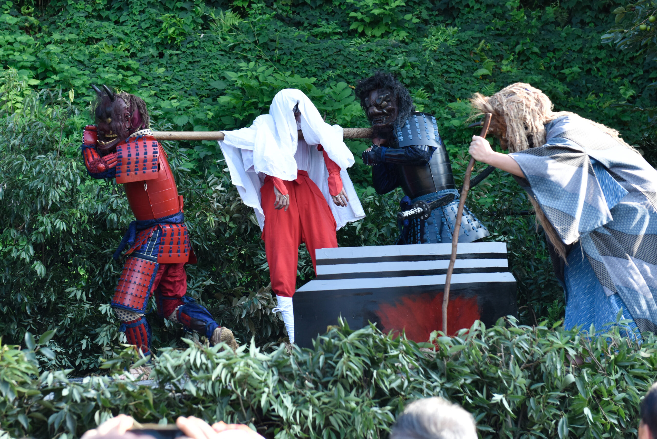 血を吐き釜茹でにされる亡者…千葉県の地獄劇「鬼来迎」の世にも 恐ろしい世界観に迫る