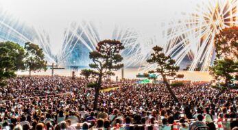 みなとみらいスマートフェスティバル2023｜真夏の横浜みなとみらいが高火力の花火で熱くなる！