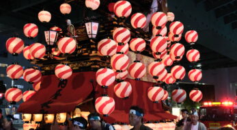 花車神明社祭が開催！3つの山車のからくり人形や提灯に彩られた姿を楽しもう！
